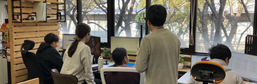 解析エンジニア職場風景